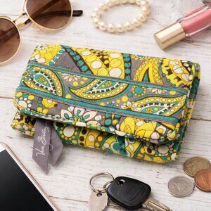 VERA BRADLEY Cotton Quilted Lemon Parfait Tri-Fold Card Holder Coin Purse Wallet